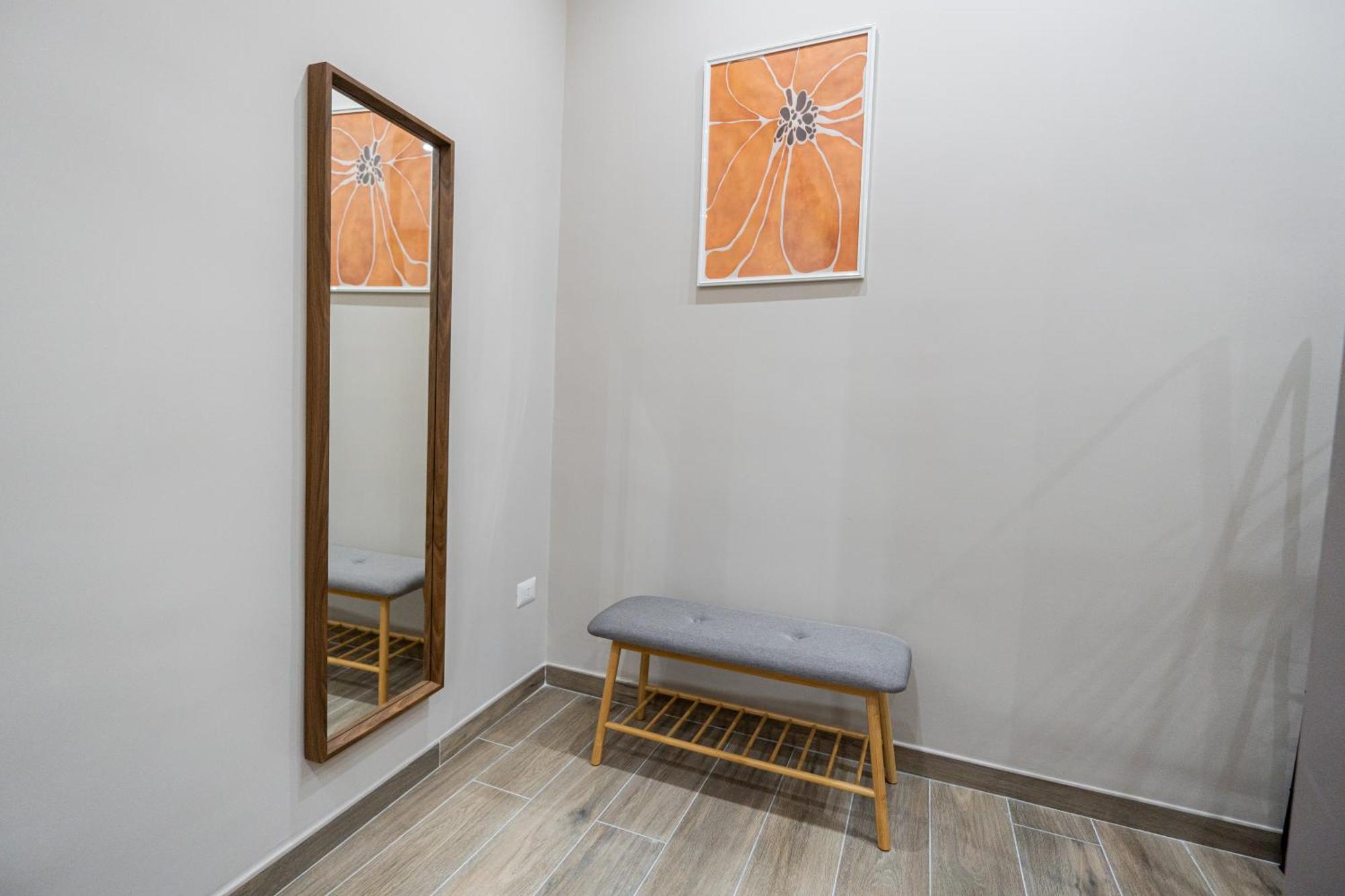 La Casa Di Bianca - Modern Suites Near Plebiscito Napoli Eksteriør billede