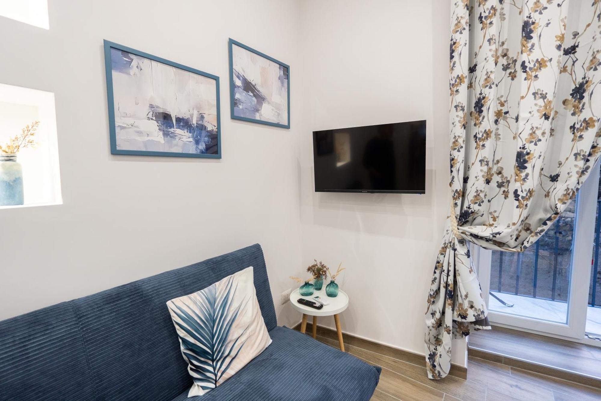 La Casa Di Bianca - Modern Suites Near Plebiscito Napoli Eksteriør billede
