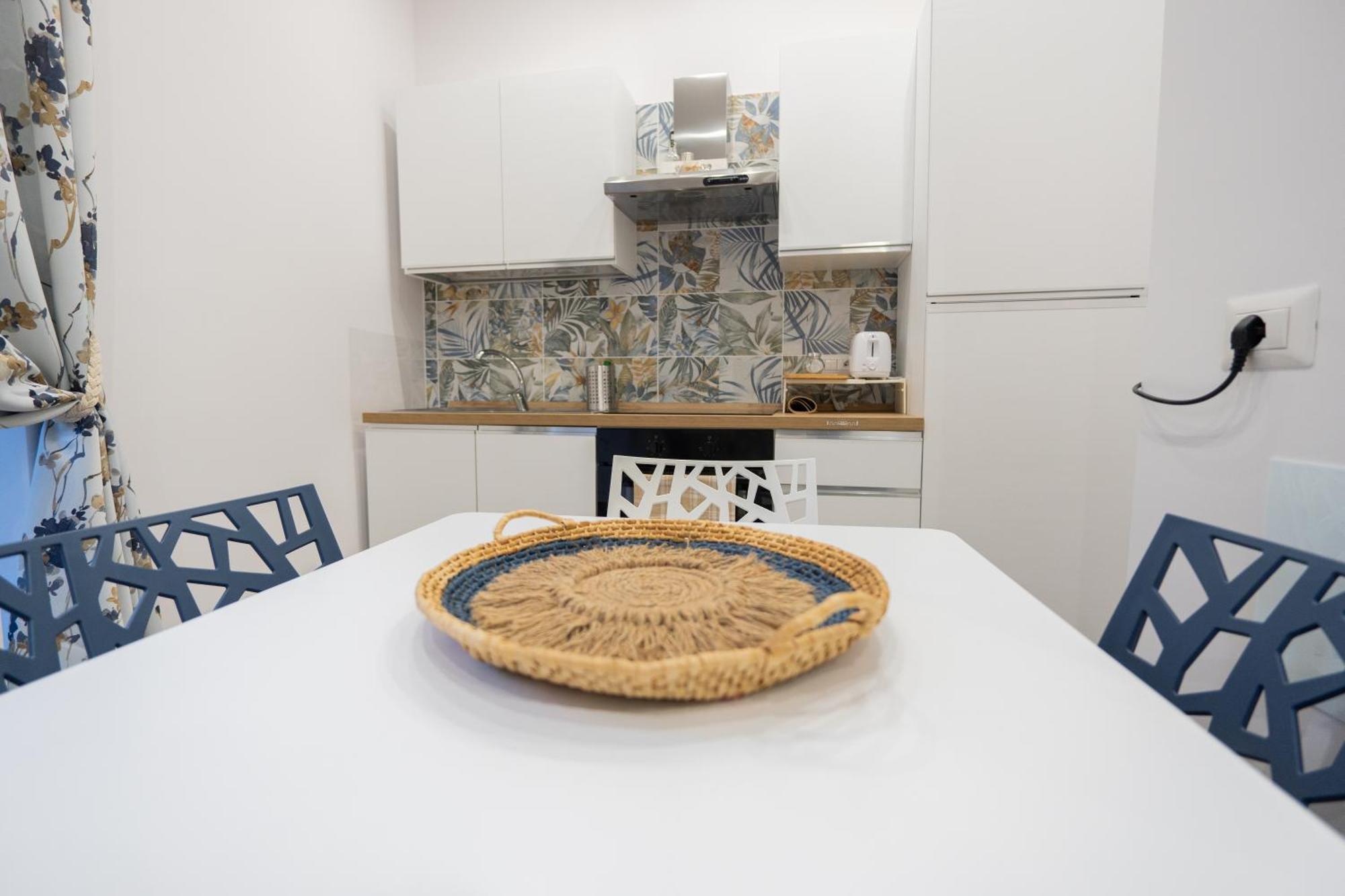 La Casa Di Bianca - Modern Suites Near Plebiscito Napoli Eksteriør billede