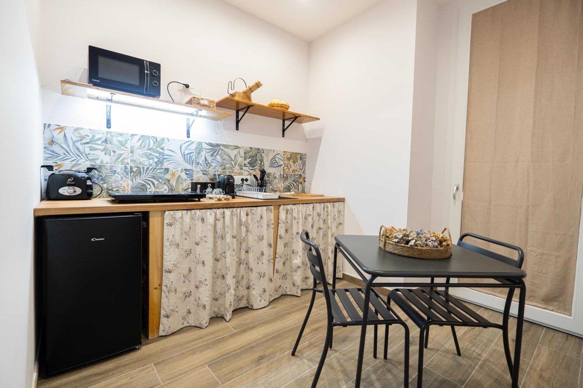La Casa Di Bianca - Modern Suites Near Plebiscito Napoli Eksteriør billede