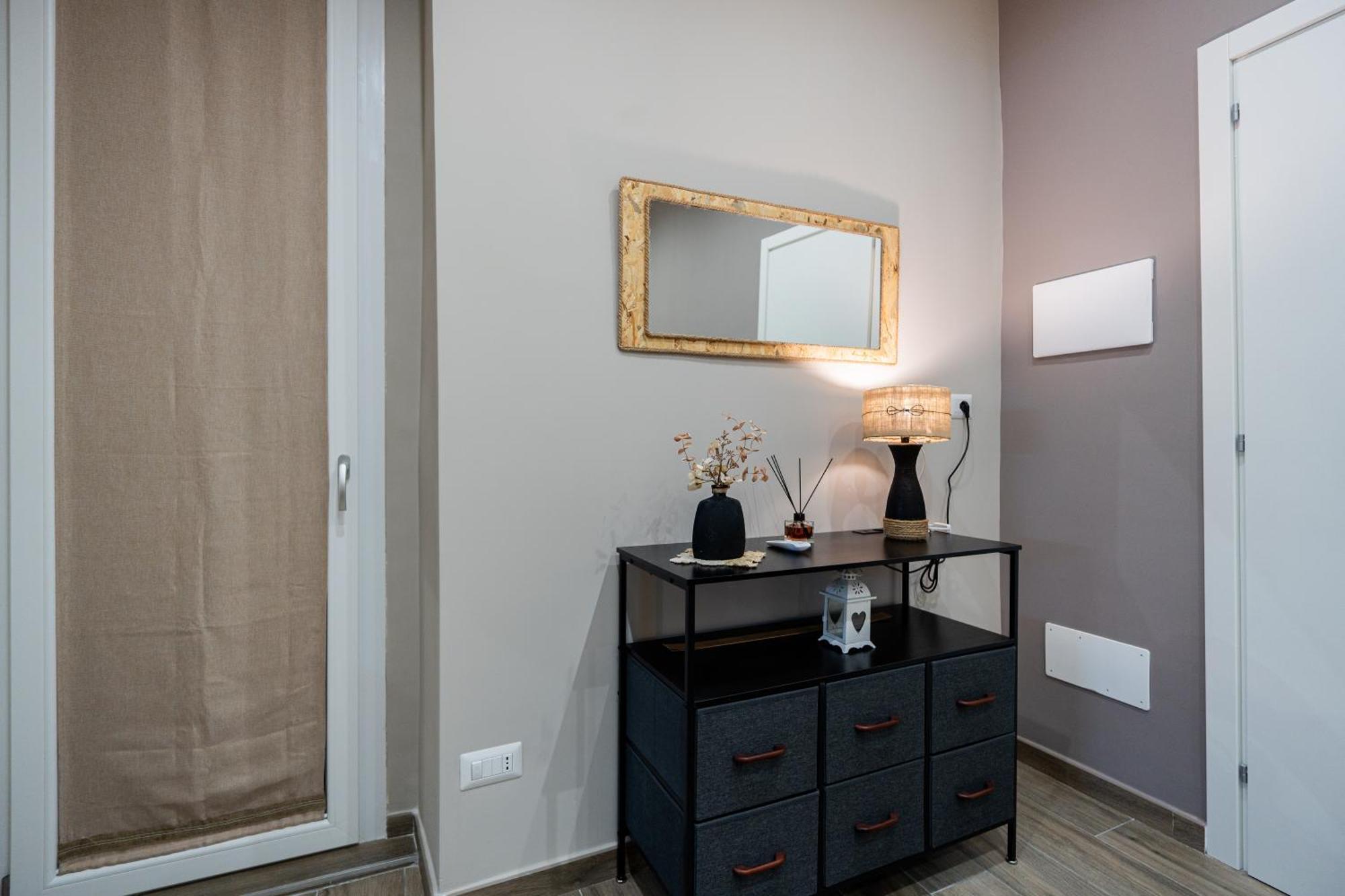 La Casa Di Bianca - Modern Suites Near Plebiscito Napoli Eksteriør billede
