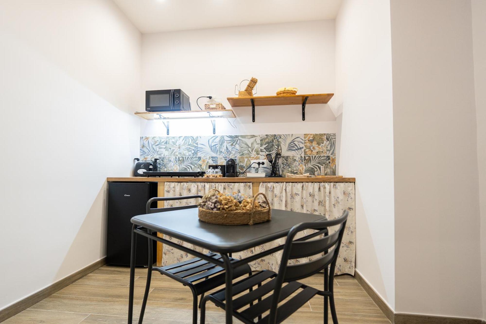 La Casa Di Bianca - Modern Suites Near Plebiscito Napoli Eksteriør billede