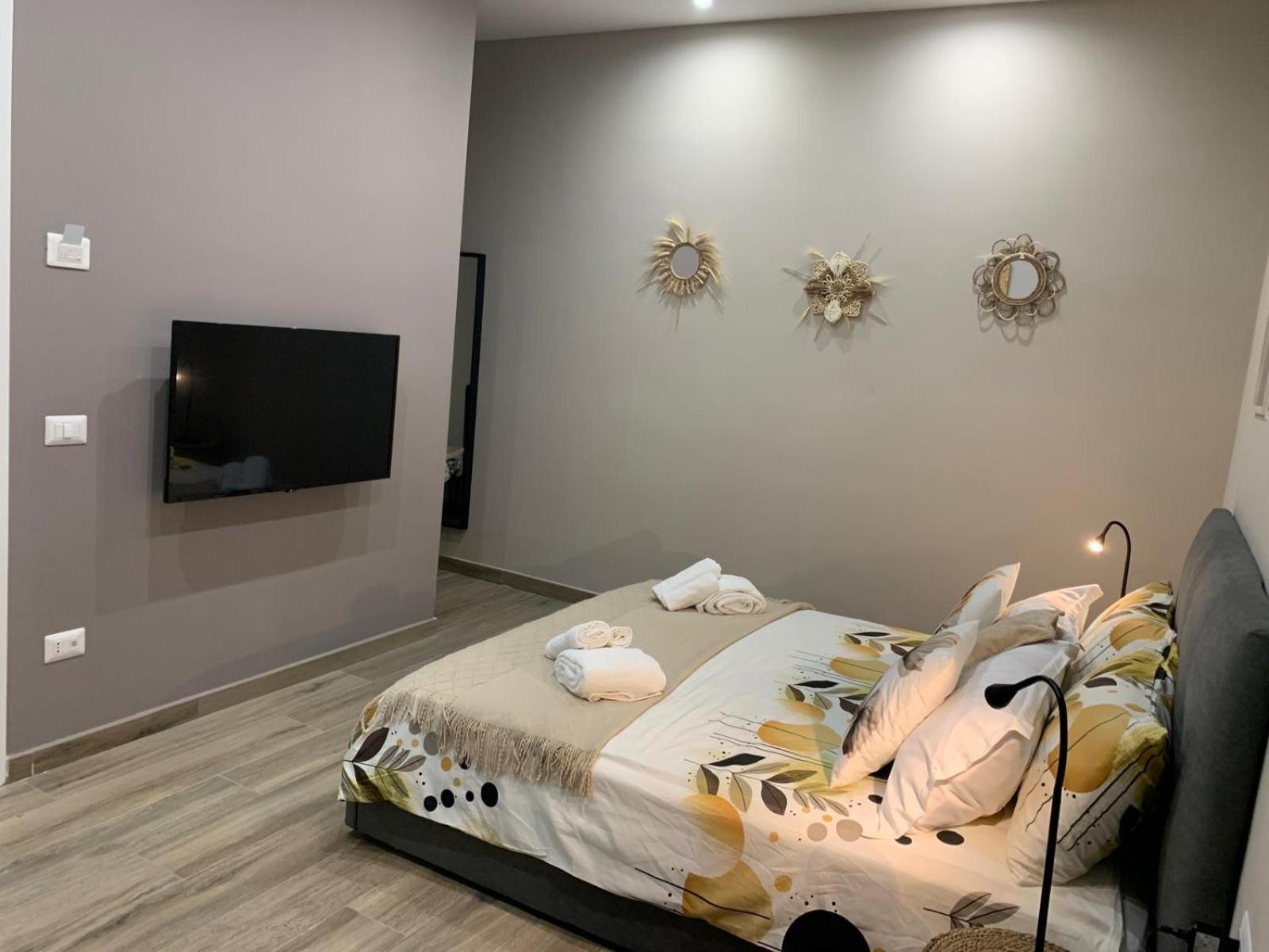 La Casa Di Bianca - Modern Suites Near Plebiscito Napoli Eksteriør billede
